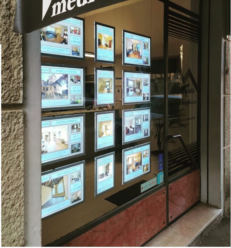 Riquadro per finestra in Marmo di Carrara - Arte Pietra Srl